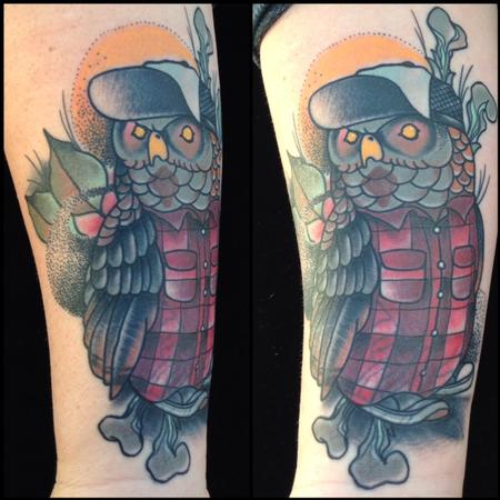 Gary Dunn - traditional color owl with hat and flannel shirt tattoo, Gary Dunn Art Junkies Tattoo